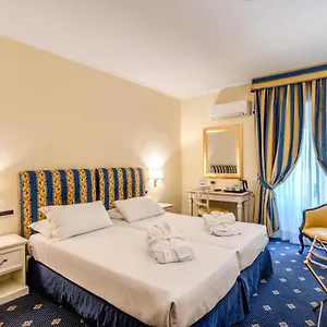 4* Отель Napoleon