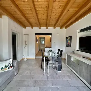 Near Train Station Luxury House 5 Beds Apartament Bergamo
